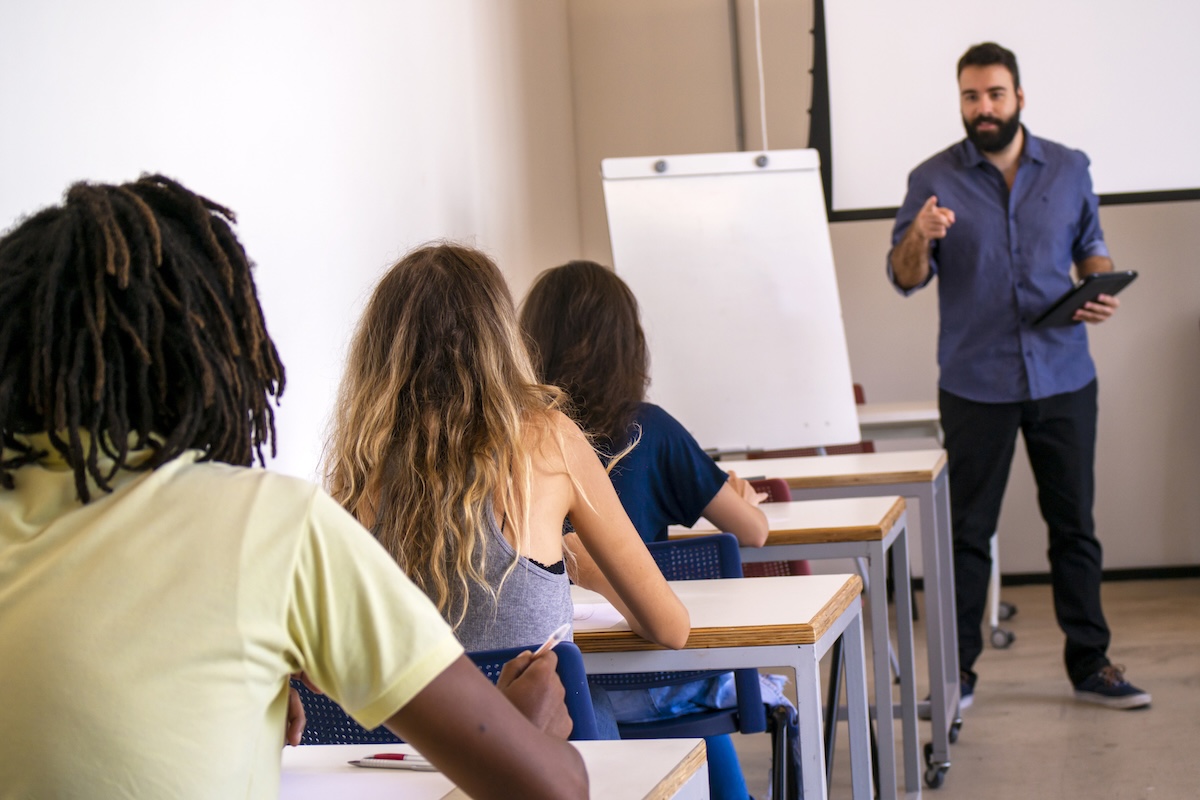 Dis Instructor Defensive Driving Courses And DIC | DriveWise Newmarket